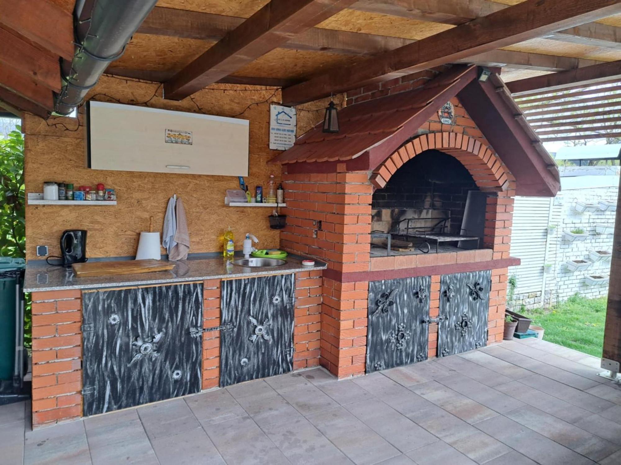 Am Una Lux House Bihac Exterior photo